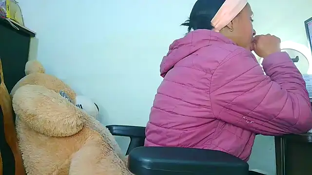 Samary thomas online show from November 22, 1:59 am