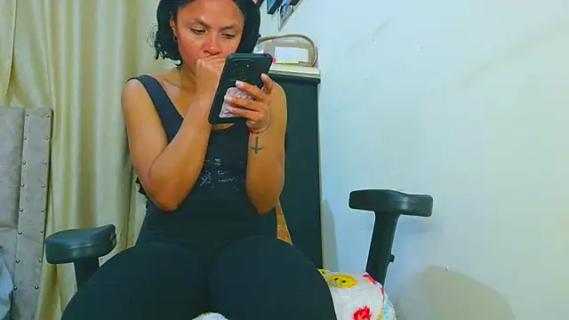 Samary thomas online show from March 27, 3:04 am