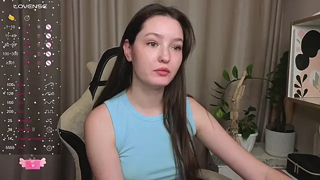 Snapshot of Fairyy_Moon chatting on October 1, 4:00 pm Fairyy Moon online show from October 1, 4:00 pm