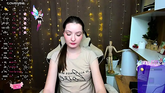 Snapshot of Fairyy_Moon chatting on December 26, 2:59 pm Fairyy Moon online show from December 26, 2:59 pm