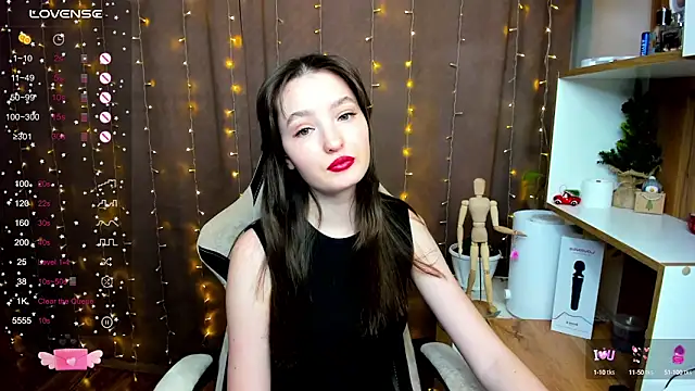 Snapshot of Fairyy_Moon chatting on December 30, 3:12 pm Fairyy Moon online show from December 30, 3:12 pm