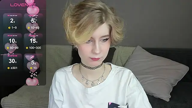 Angel Jules online show from February 21, 1:00 am