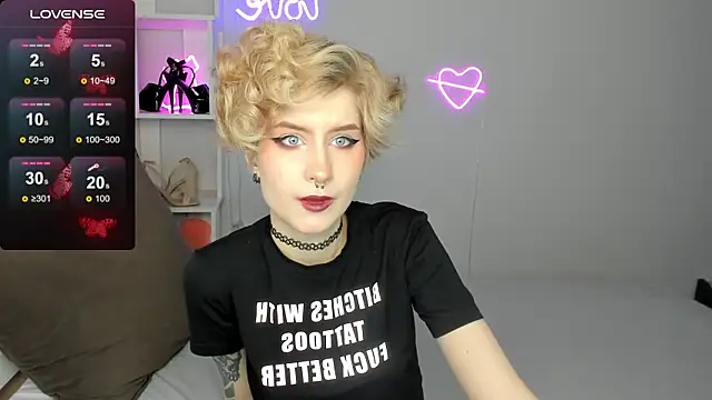 Angel Jules online show from October 6, 12:45 am