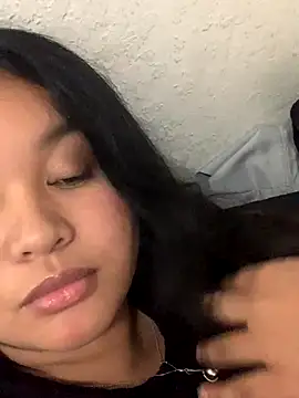 Snapshot of arielopal chatting on December 14, 6:41 am arielopal online show from December 14, 6:41 am