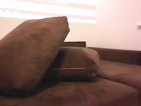 Snapshot of uleglasuczPL chatting on December 18, 3:26 am uleglasuczPL online show from December 18, 3:26 am