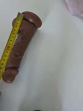 Snapshot of uleglasuczPL chatting on September 10, 1:54 pm uleglasuczPL online show from September 10, 1:54 pm