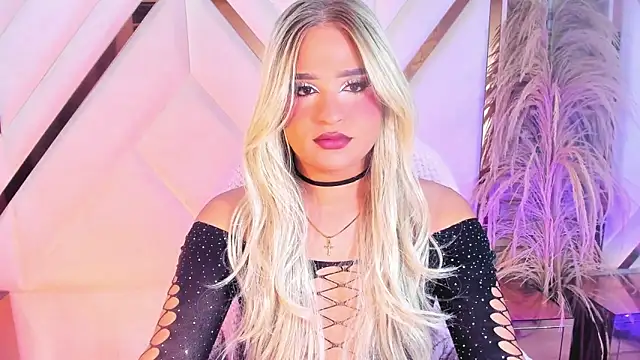 Snapshot of Elody_Preysler69 chatting on November 23, 5:06 am Elody Preysler69 online show from November 23, 5:06 am