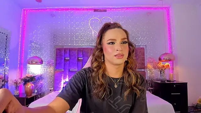 KylieVictoria online show from November 25, 3:40 am