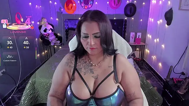 Ivonnee   online show from January 17, 10:35 pm