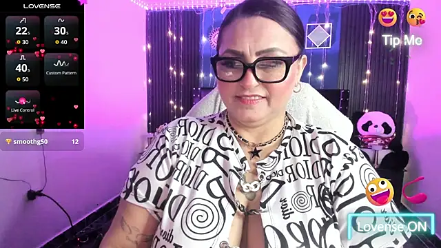 Ivonnee   online show from April 22, 4:08 am