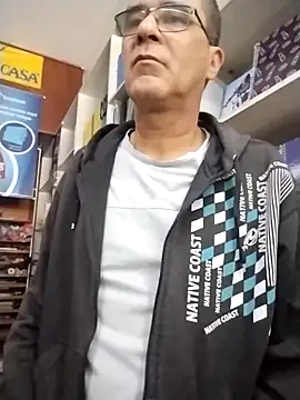 Snapshot of barboza991 chatting on November 11, 12:22 pm barboza991 online show from November 11, 12:22 pm