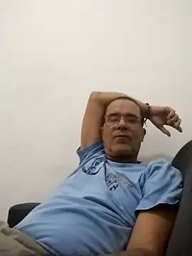 Snapshot of barboza991 chatting on February 10, 3:33 pm barboza991 online show from February 10, 3:33 pm