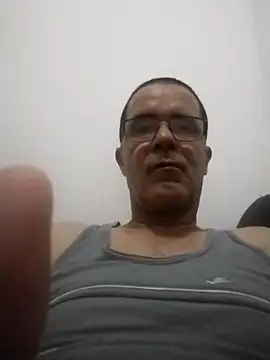 Snapshot of barboza991 chatting on February 16, 11:17 pm barboza991 online show from February 16, 11:17 pm