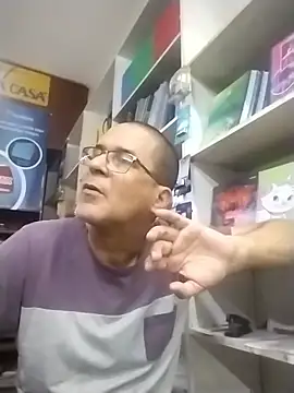 Snapshot of barboza991 chatting on February 2, 12:48 pm barboza991 online show from February 2, 12:48 pm