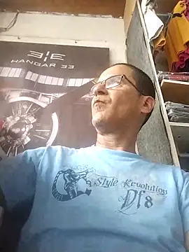 Snapshot of barboza991 chatting on February 21, 3:32 pm barboza991 online show from February 21, 3:32 pm