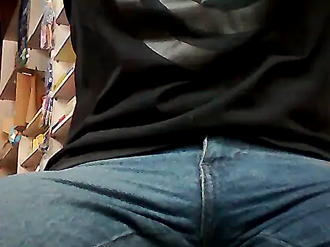 Snapshot of barboza991 chatting on February 6, 7:07 pm barboza991 online show from February 6, 7:07 pm