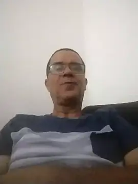 Snapshot of barboza991 chatting on February 15, 3:17 pm barboza991 online show from February 15, 3:17 pm