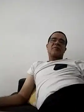 Snapshot of barboza991 chatting on November 29, 1:50 am barboza991 online show from November 29, 1:50 am