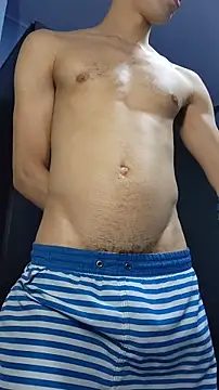 Snapshot of boyminerin00 chatting on October 29, 2:43 am boyminerin00 online show from October 29, 2:43 am