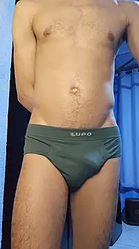 Snapshot of boyminerin00 chatting on December 4, 1:48 am boyminerin00 online show from December 4, 1:48 am