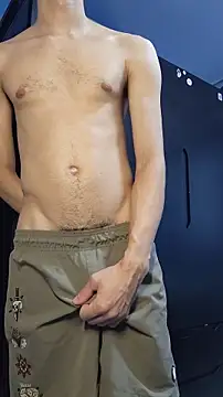 Snapshot of boyminerin00 chatting on November 25, 4:07 pm boyminerin00 online show from November 25, 4:07 pm