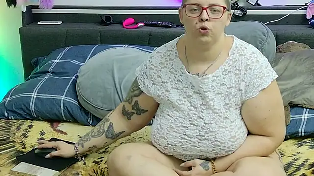 SunshineLexi online show from December 22, 8:47 am