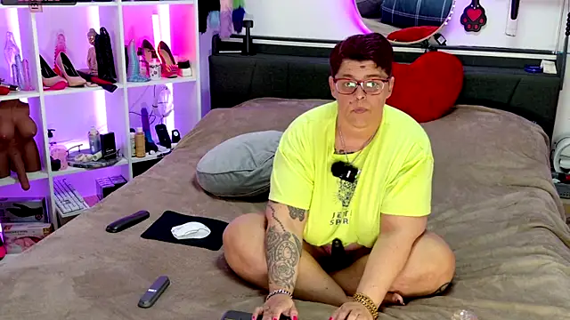 SunshineLexi online show from March 8, 4:21 pm