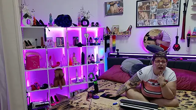 SunshineLexi online show from January 14, 3:37 pm