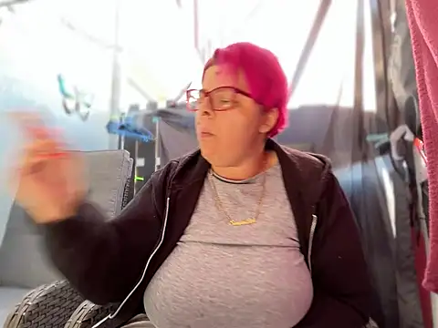 SunshineLexi online show from March 18, 1:34 pm