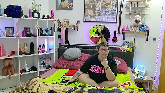 SunshineLexi online show from January 9, 7:04 am