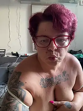 SunshineLexi online show from June 18, 6:12 am