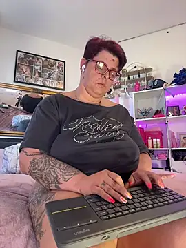SunshineLexi online show from April 25, 7:11 am