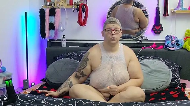 SunshineLexi online show from December 4, 7:07 am