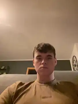 Snapshot of kevin344112 chatting on December 19, 3:30 pm kevin344112 online show from December 19, 3:30 pm