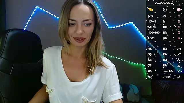 Snapshot of Daria_Spring chatting on February 16, 5:59 pm Daria Spring online show from February 16, 5:59 pm