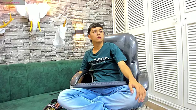 DamiBright online show from November 20, 5:24 pm