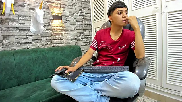 DamiBright online show from October 14, 5:24 pm