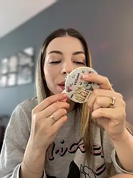 Mia Ethan online show from April 23, 10:11 am