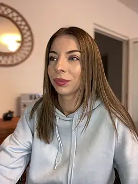 Mia Ethan online show from September 25, 10:10 am