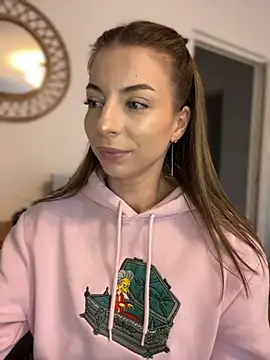 Mia Ethan online show from October 3, 10:06 am