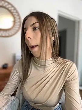 Mia Ethan online show from October 29, 8:35 am