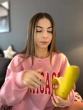 Mia Ethan online show from November 25, 8:14 am