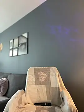 Mia Ethan online show from May 23, 8:57 am