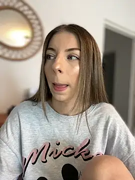 Mia Ethan online show from October 10, 9:10 am