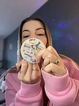 Mia Ethan online show from April 2, 7:48 am