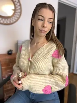 Mia Ethan online show from October 2, 7:23 am