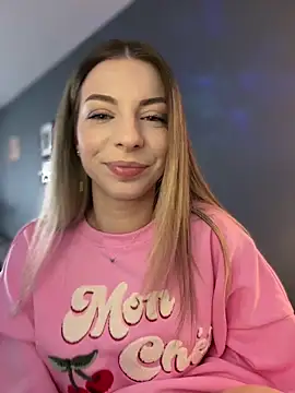 Mia Ethan online show from April 21, 10:55 am