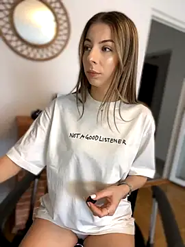 Mia Ethan online show from September 11, 11:32 am