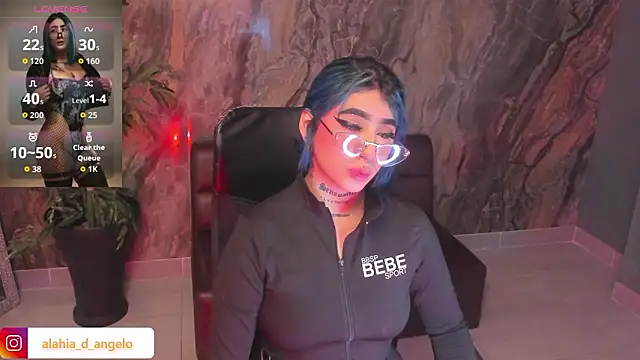 Alahia Dangelo online show from March 8, 2:20 pm