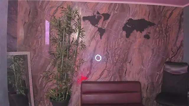 Alahia Dangelo online show from March 23, 5:35 pm